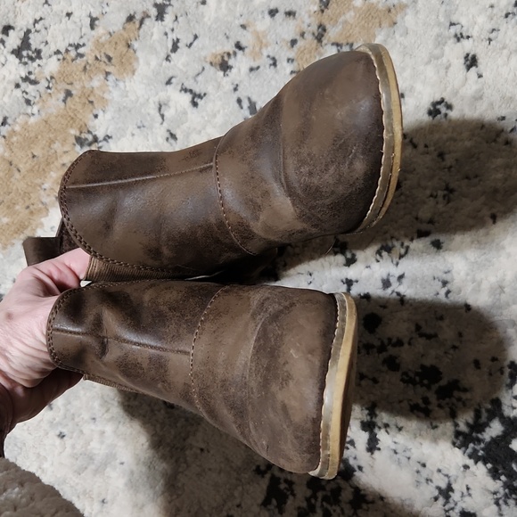 Rocket Dog Maylon Booties EUC - Picture 5 of 9